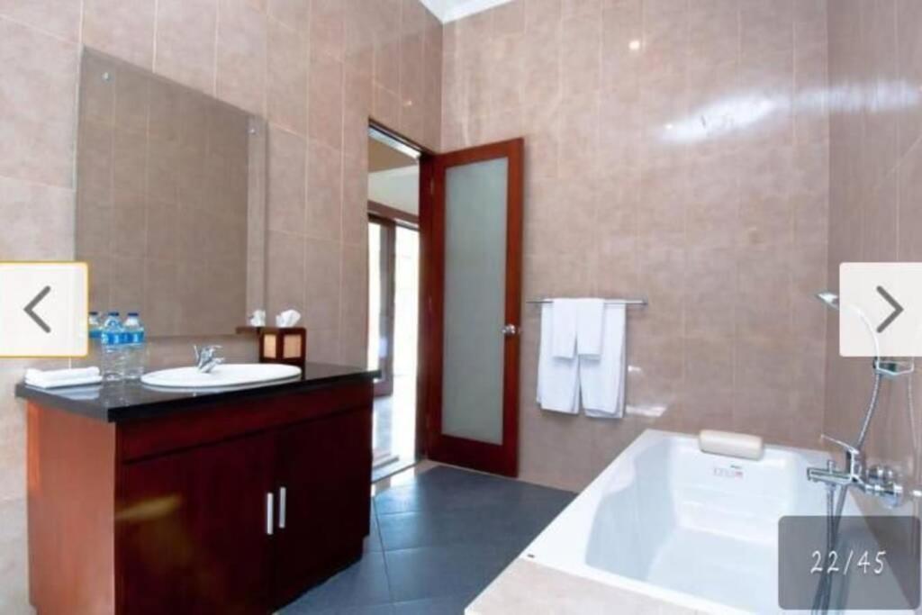 Villa Akmali Berawa - 3 Bedrooms Canggu (Bali) Exterior photo